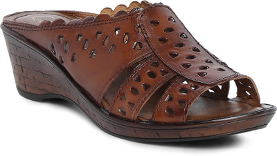 

Catwalk Women TAN Wedges