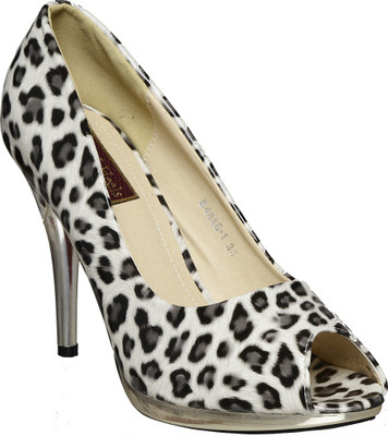 

Flat n Heels Women WHITE Heels