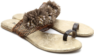 

Inc.5 Women Brown Flats