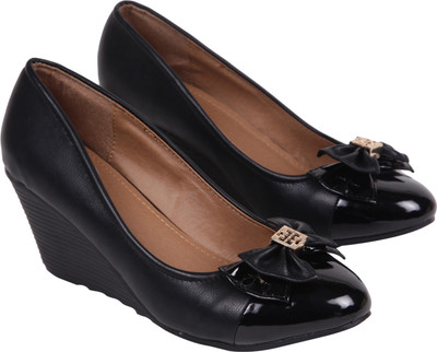 Ilo Women Black Wedges