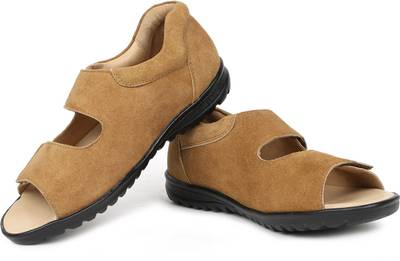 Escaro Men Tan Sandals