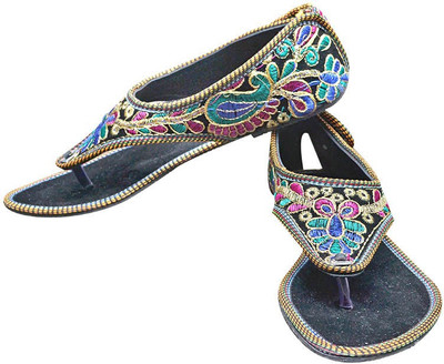 

Port Women Multicolor Flats