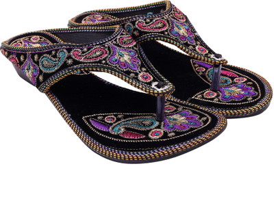 

Royal Collection Women Black Flats
