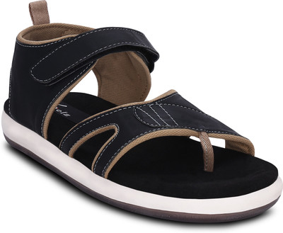 

Kielz Men Black Flats