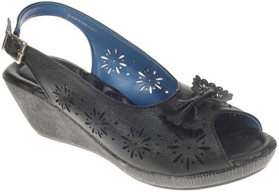 

Khadim's Women Black Wedges