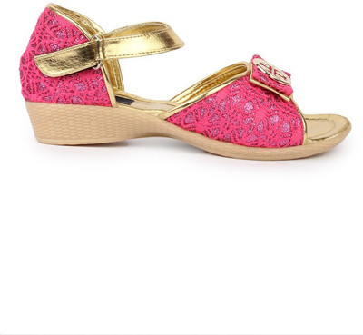 

Sindhi Footwear Girls Sports Sandals(Pink