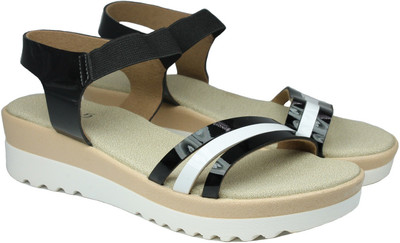 

Inc.5 Women BLACK Flats