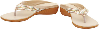 

Rare Women cream Wedges
