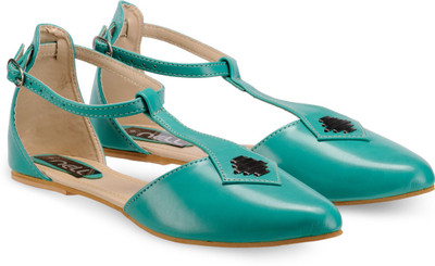 

Nell Women Green Flats