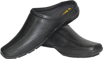 Strive Men Black Sandals