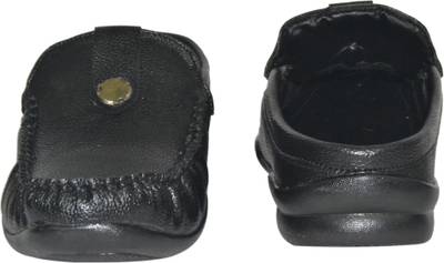 Strive Men Black Sandals
