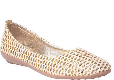 MSC Women Cream Bellies