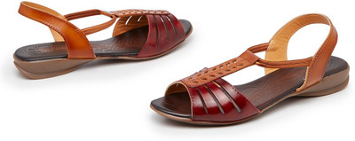 

Catwalk Women Dark Brown Flats