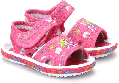 Kiittens Girls Sports Sandals, Fuschia