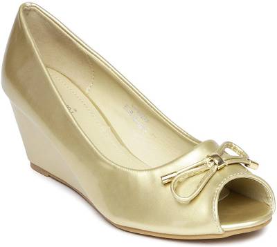 Dressberry Women Gold Heels
