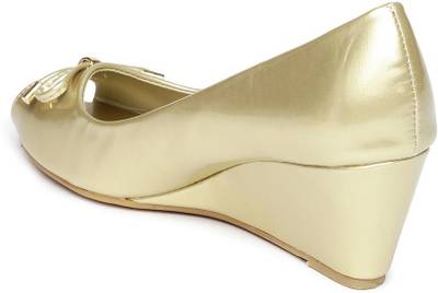 Dressberry Women Gold Heels