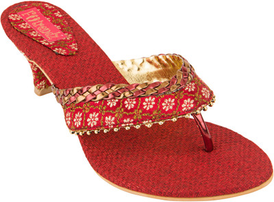 

Footrendz Women Maroon Heels