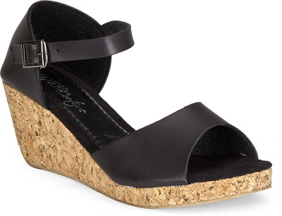 

Vero Couture Women Black Wedges