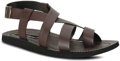 

Get Glamr Men Maroon Casual