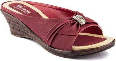 20% OFF on WOMENS CLUB Girls Sports Sandals(Maroon)