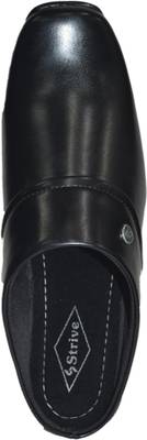 Strive Men Black Sandals