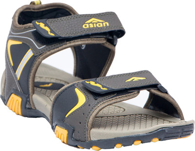 

Asian Men Mehandi Sandals