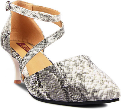 

Shuz Touch Women White Heels