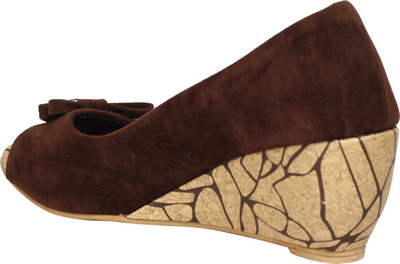 

Jade Women Brown Wedges