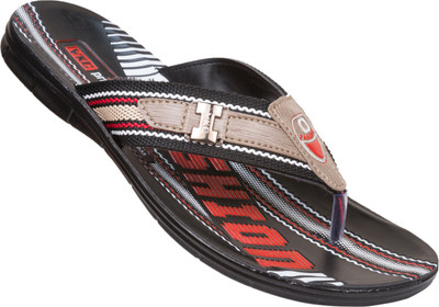 

VKC Men Red Flats