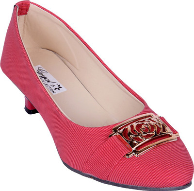 

Goyal Women Pink Heels