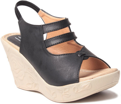 

MSC Women Black Wedges