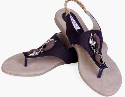 

Goyal Women Brown Flats