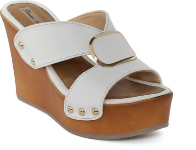 

Bruno Manetti Women White Wedges