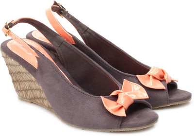 

Inc.5 Women Pink Wedges