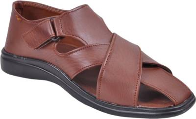 Graceful Men Brown Sandals