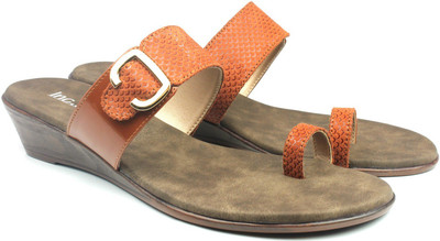 

Inc.5 Women TAN Wedges