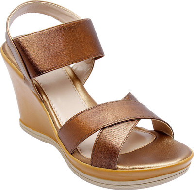 

Catwalk Women Brown Wedges