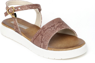 

Bruno Manetti Women Brown Flats