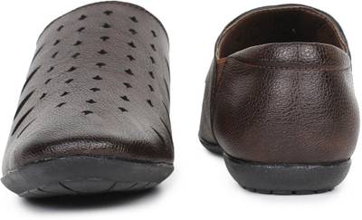 Adreno Men Brown Sandals