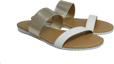 

Inc.5 Women WHITE Flats