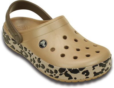 

Crocs Men Gold Clogs