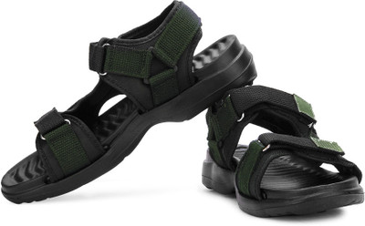 

Terravulc Men Olive Casual