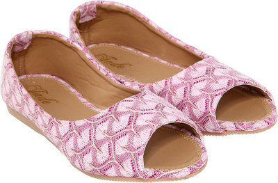 

Jade Women Pink Flats