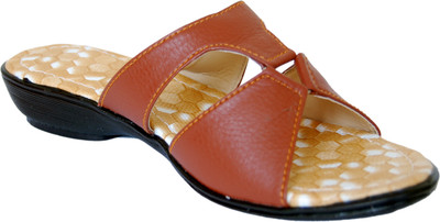 

Gizelle Women Brown Wedges