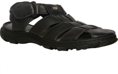 

Hush Puppies Men Black Casual