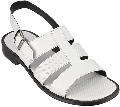 

Metro Men 16,White. Casual