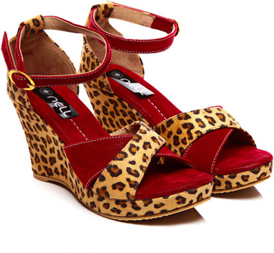 

Nell Women Red Sandals