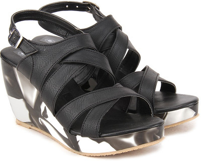 

Nell Women Black Wedges