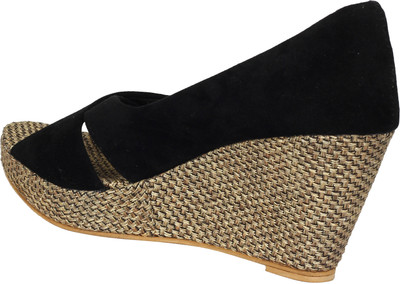 

Jade Women Black Wedges