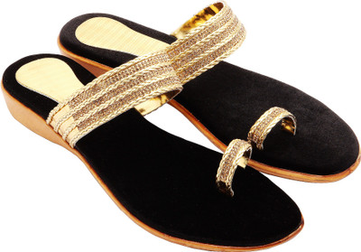 

Royal Collection Women Golden Flats